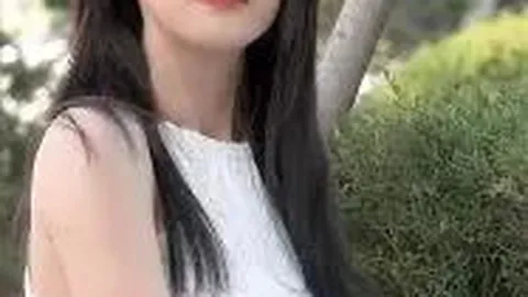 安切洛蒂携皇马教练团队现场观摩U19马德里德比